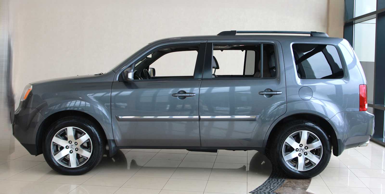 used 2015 Honda Pilot car, priced at $19,998