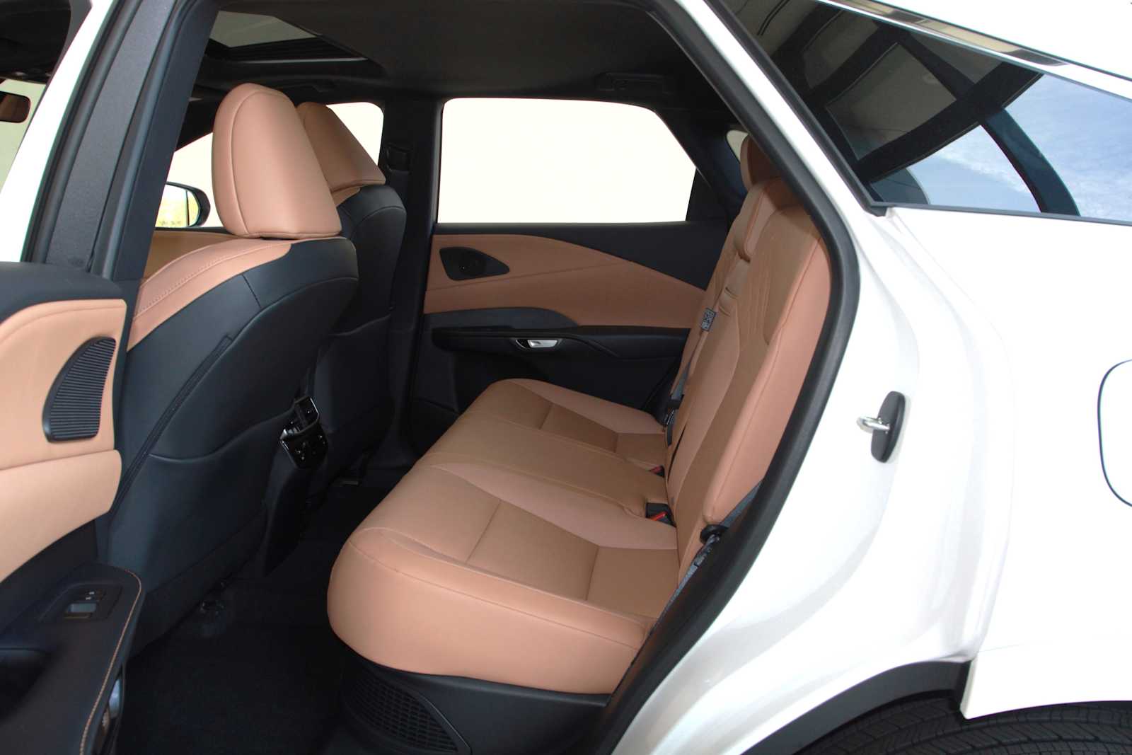used 2025 Lexus RX 350h car, priced at $57,998