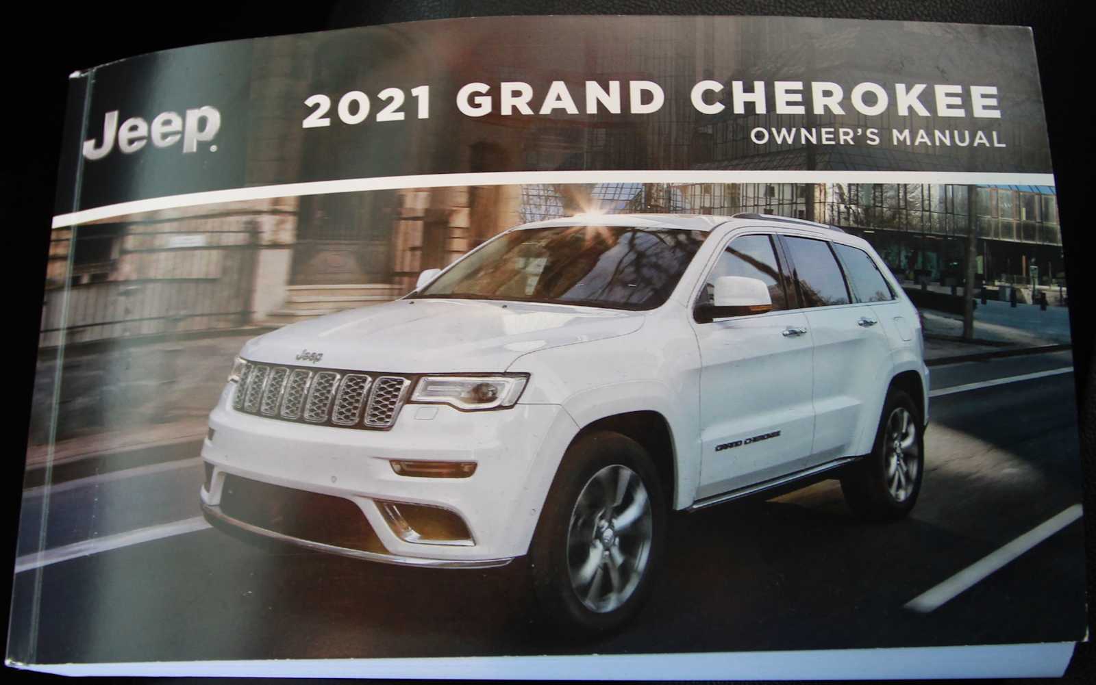 used 2021 Jeep Grand Cherokee car, priced at $27,798