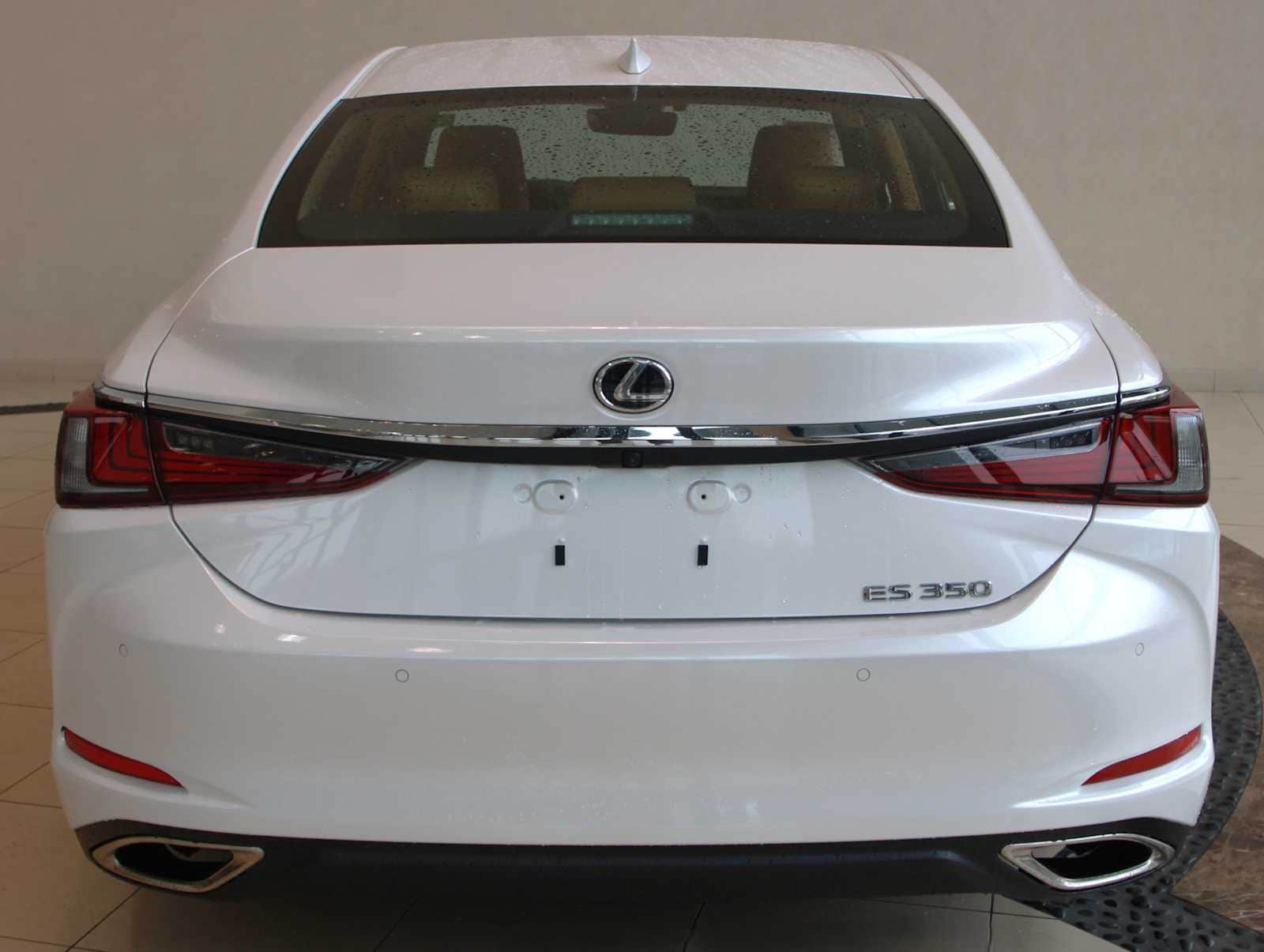 used 2024 Lexus ES 350 car, priced at $43,798