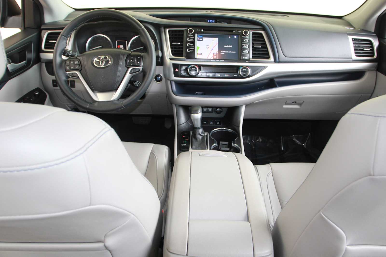 used 2018 Toyota Highlander car, priced at $24,998