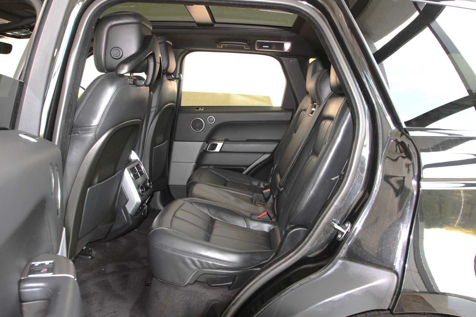 used 2020 Land Rover Range Rover Sport car, priced at $35,998