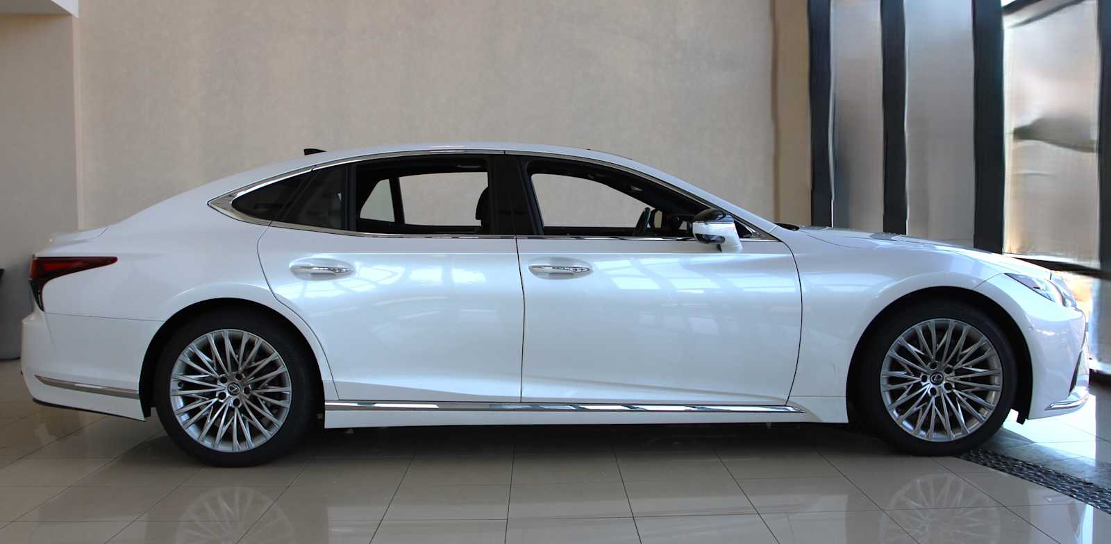 used 2024 Lexus LS 500 car, priced at $89,298