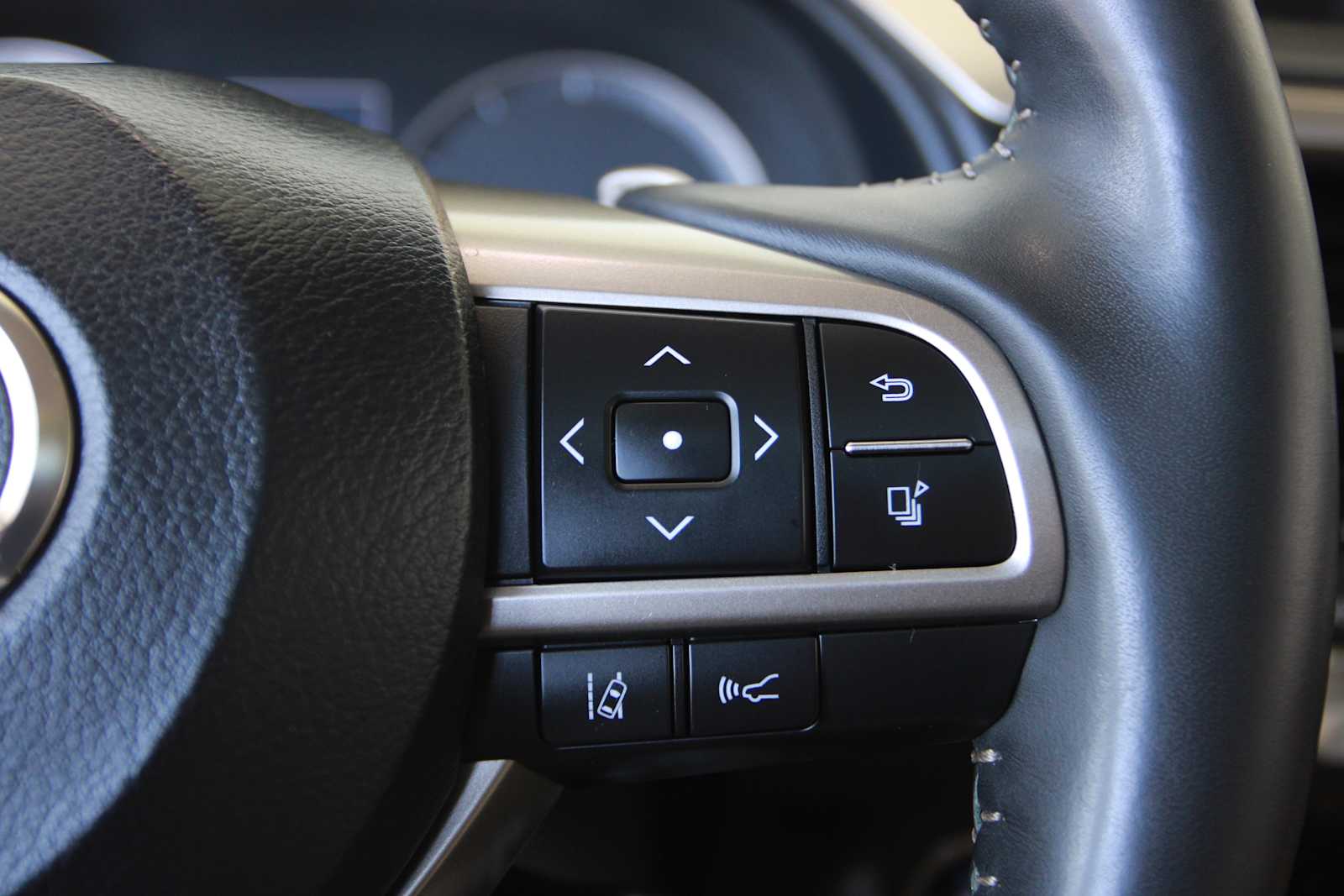 used 2022 Lexus RX 450h car, priced at $48,498