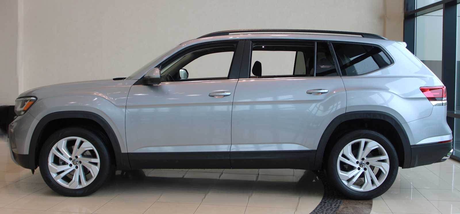 used 2021 Volkswagen Atlas car, priced at $26,998