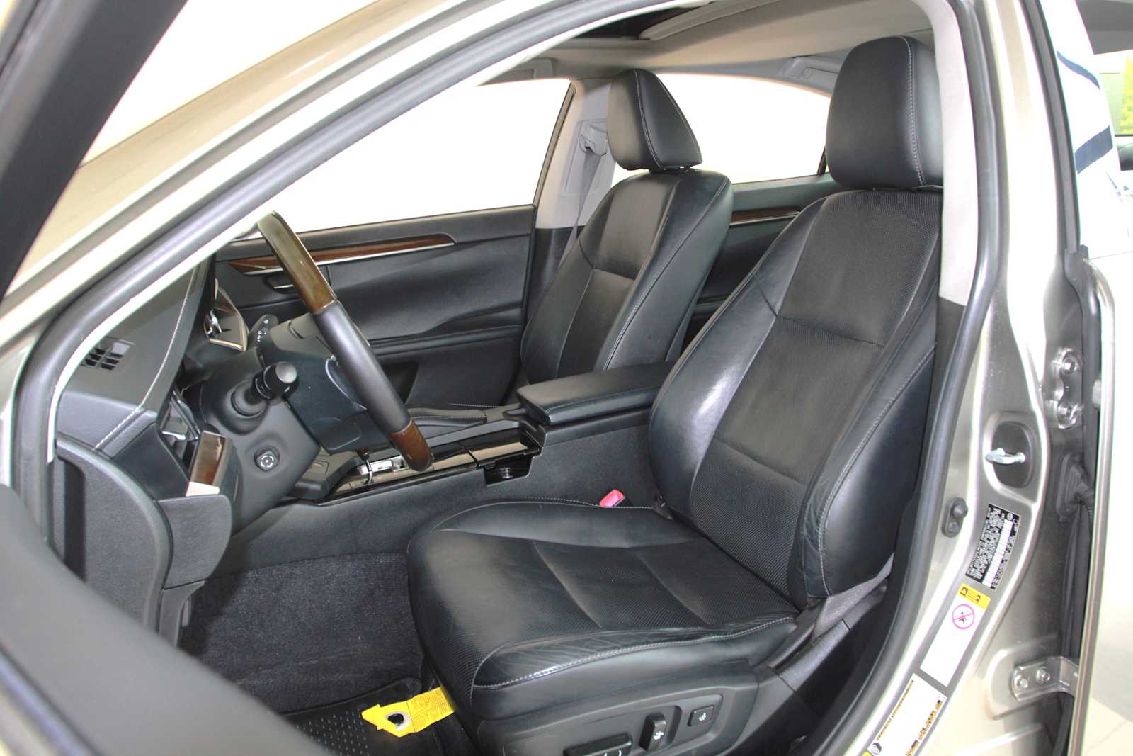 used 2015 Lexus ES 350 car, priced at $14,998