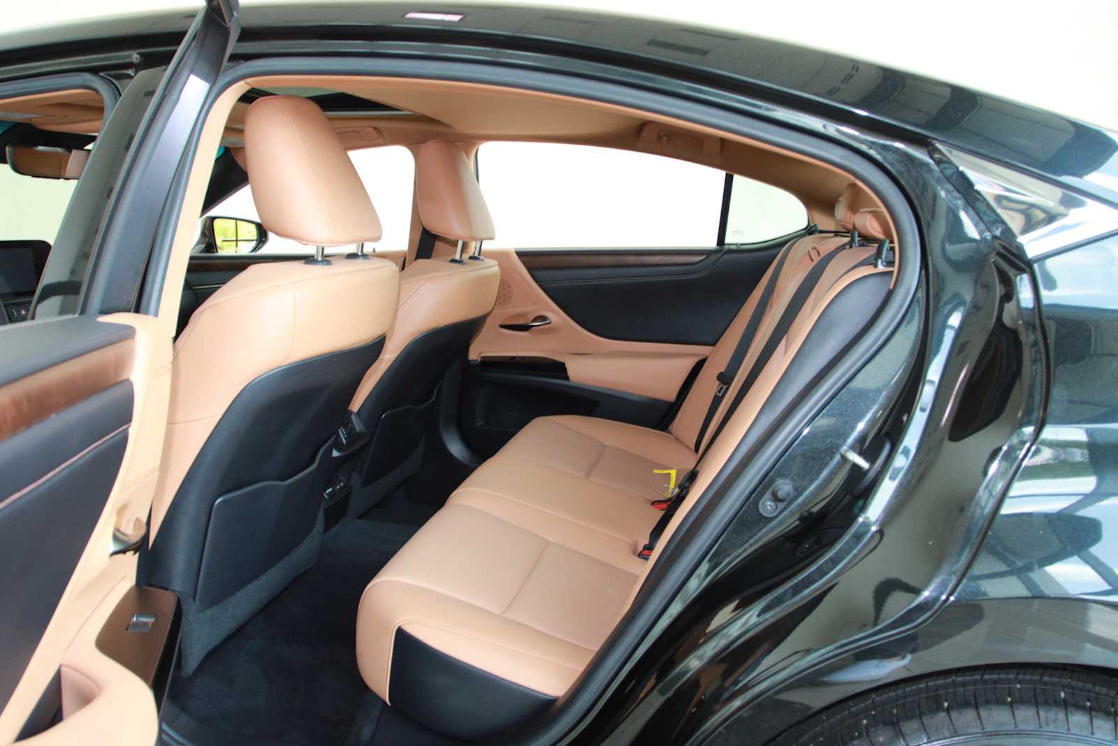 used 2022 Lexus ES 250 car, priced at $36,998