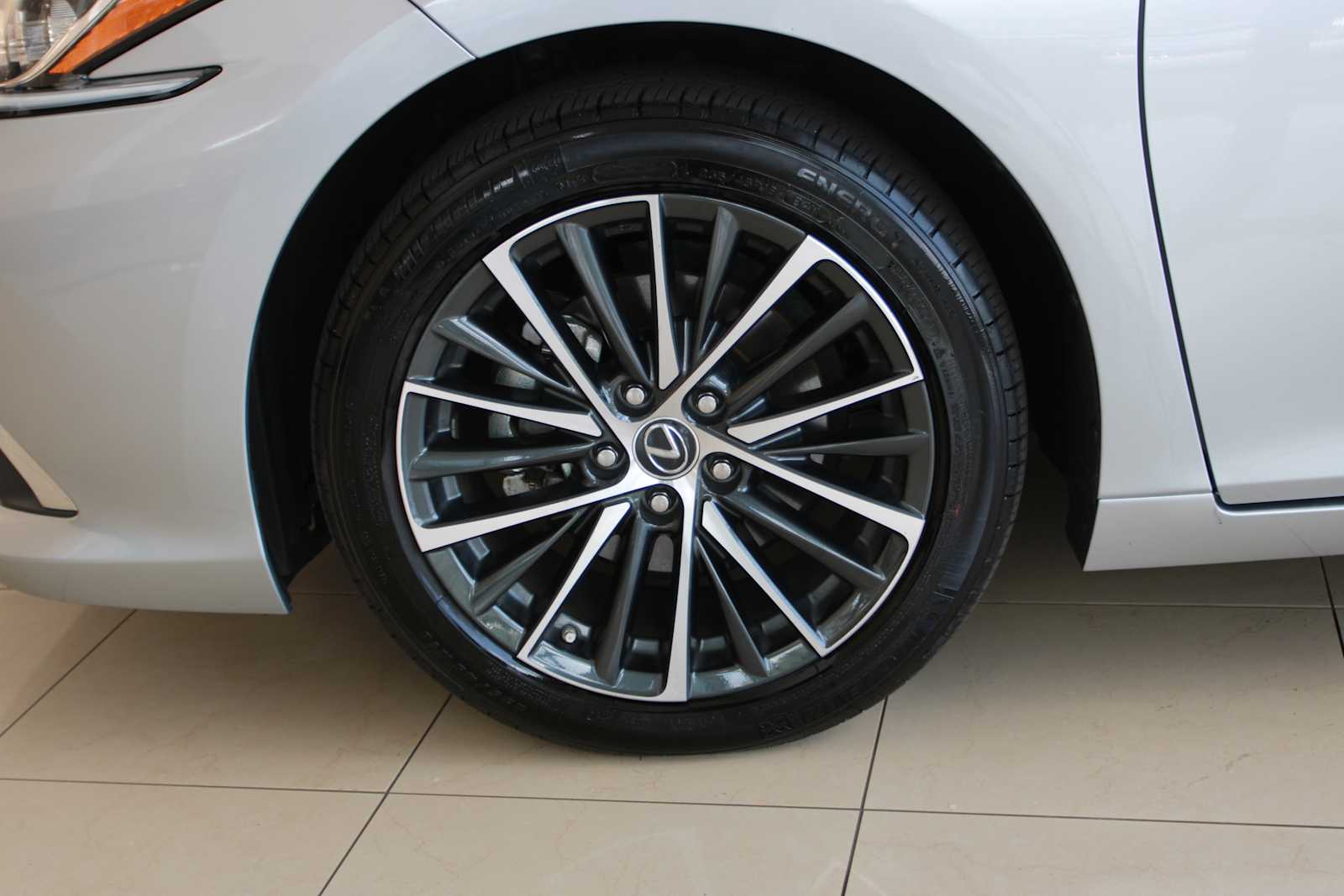 used 2024 Lexus ES 350 car, priced at $42,998