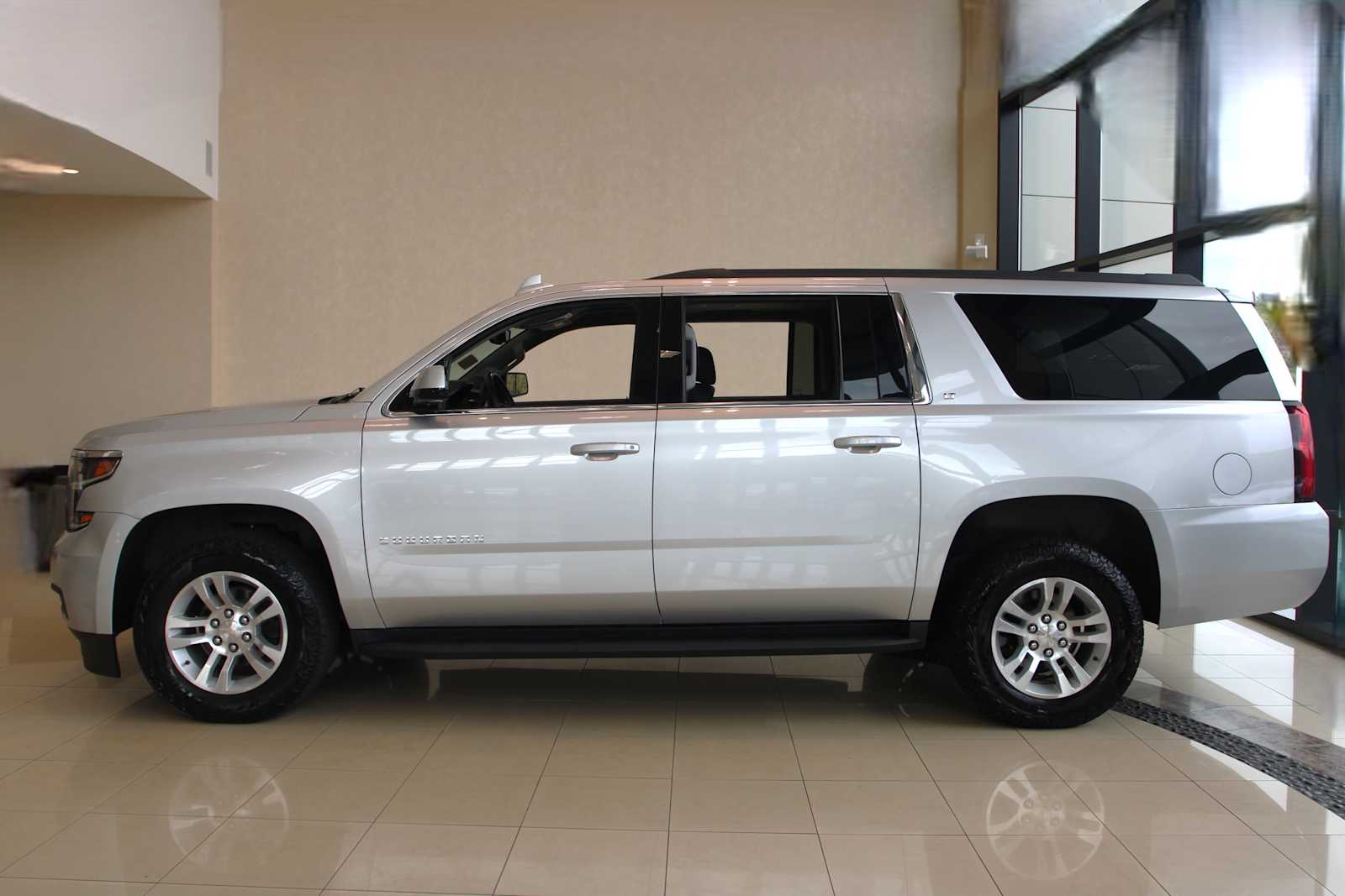 used 2020 Chevrolet Suburban car, priced at $30,598