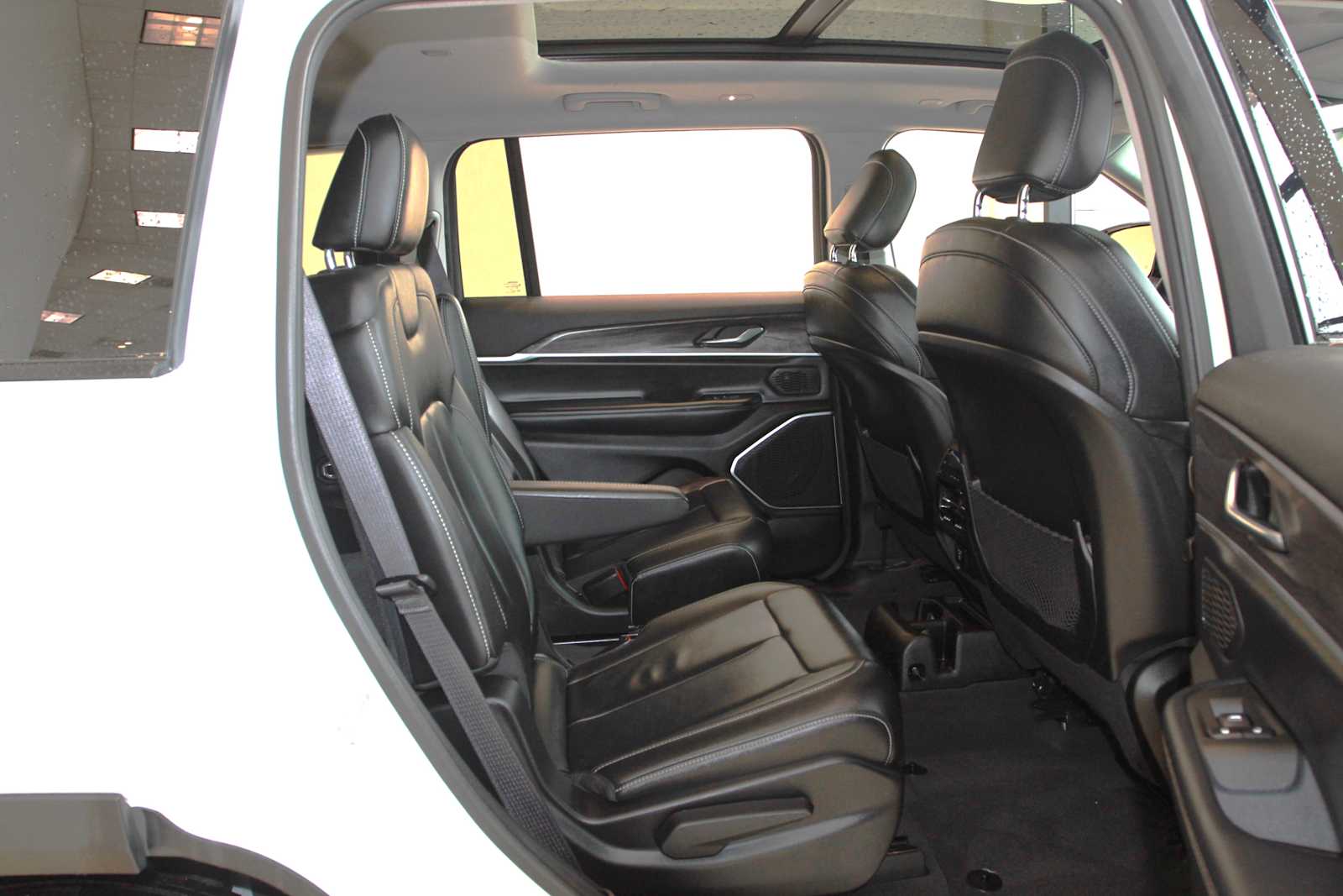 used 2021 Jeep Grand Cherokee L car, priced at $30,498