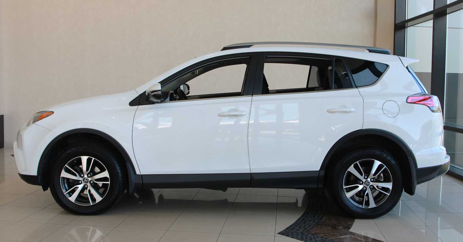 used 2018 Toyota RAV4 car, priced at $22,998