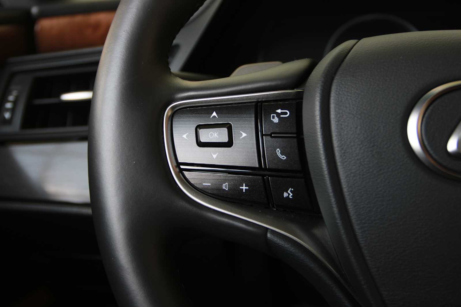 used 2022 Lexus ES 250 car, priced at $36,998