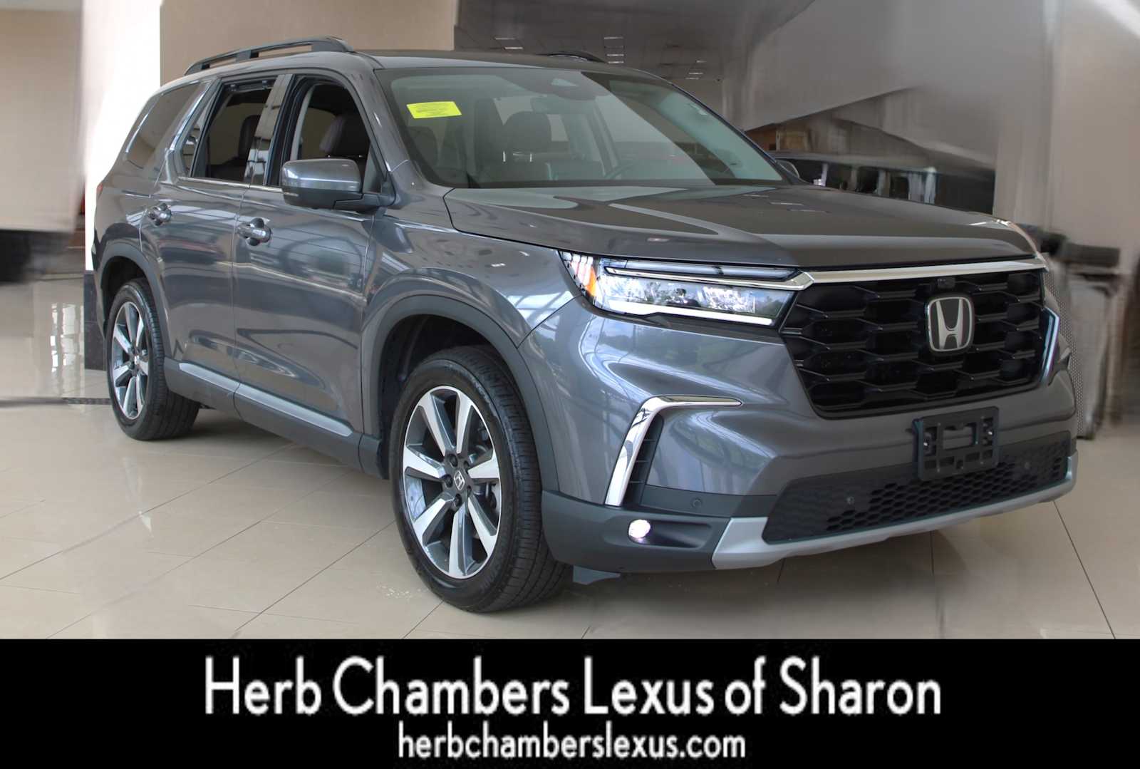 used 2023 Honda Pilot car, priced at $44,498