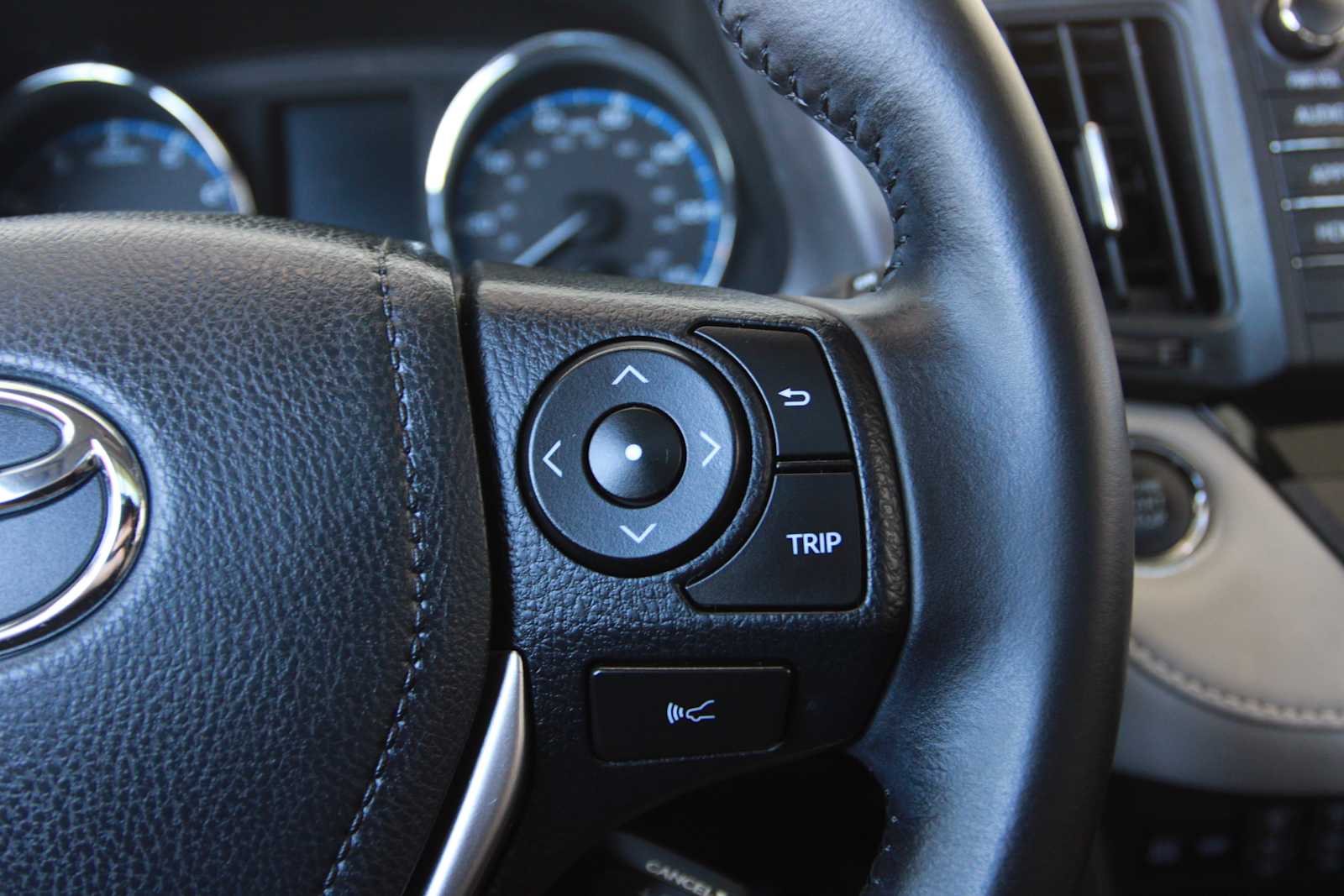 used 2018 Toyota RAV4 car, priced at $25,998