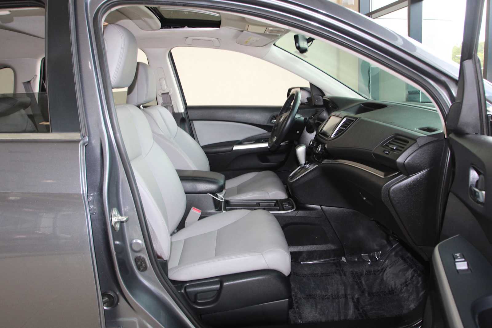 used 2015 Honda CR-V car, priced at $15,998