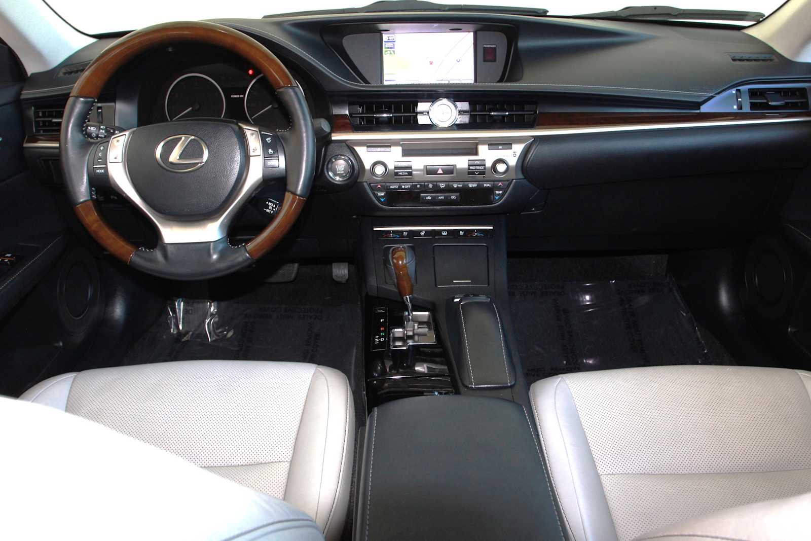 used 2013 Lexus ES 350 car, priced at $17,998
