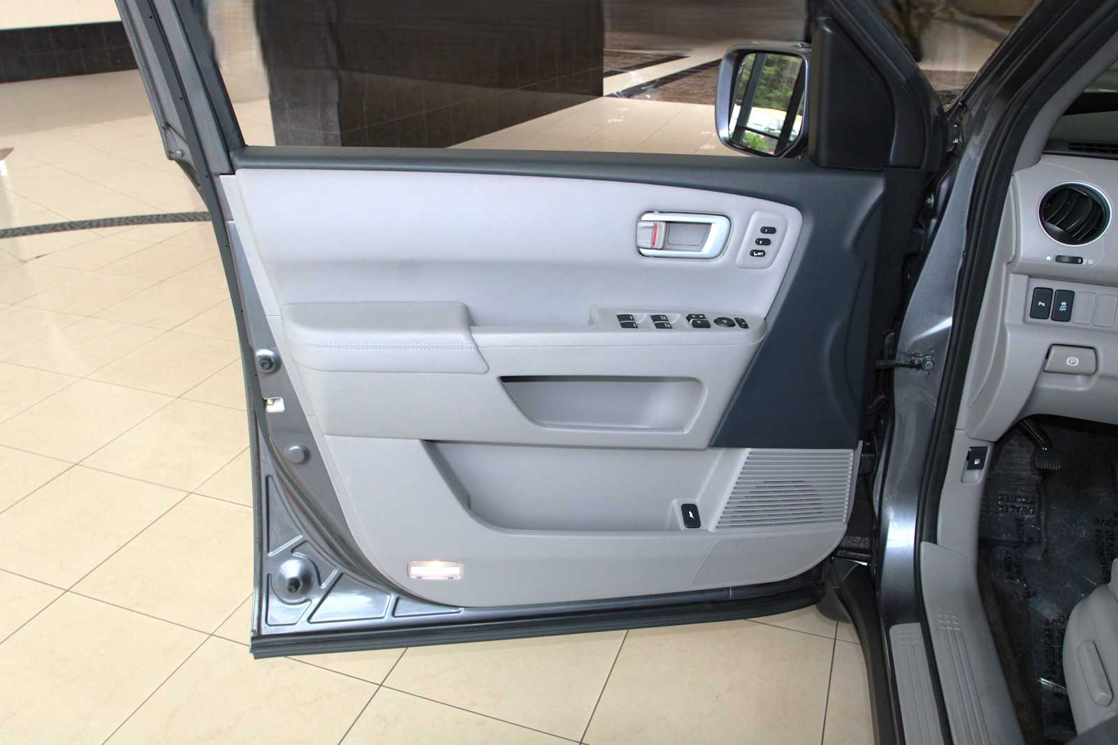 used 2015 Honda Pilot car, priced at $19,998