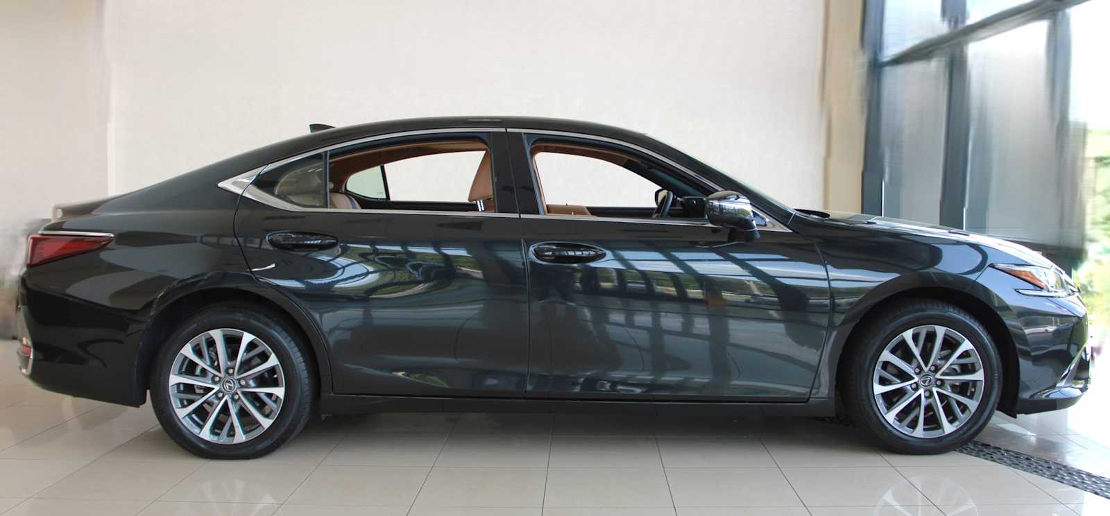 used 2022 Lexus ES 250 car, priced at $36,998