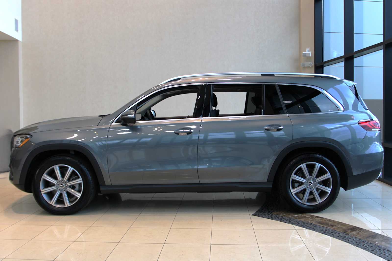 used 2023 Mercedes-Benz GLS 450 car, priced at $67,598