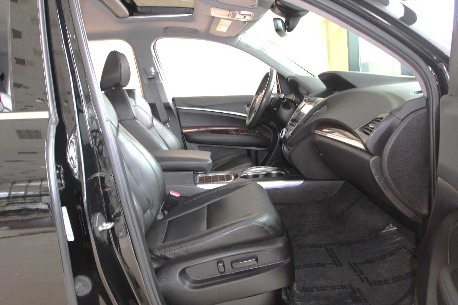 used 2018 Acura MDX car, priced at $24,998