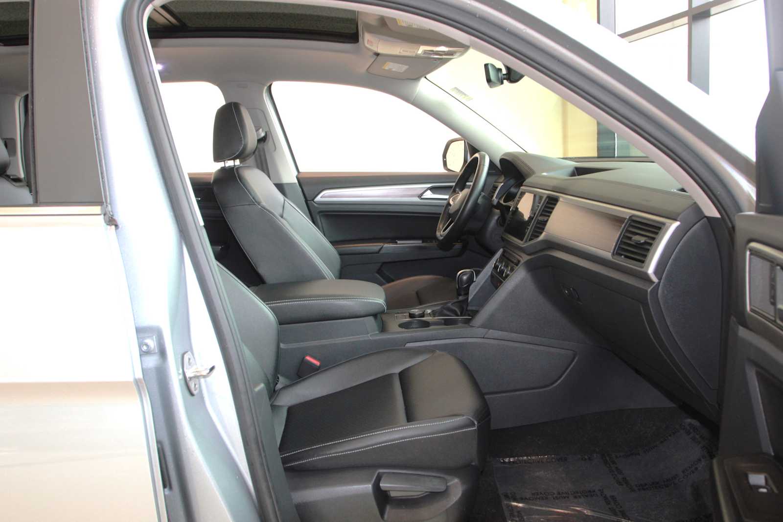 used 2021 Volkswagen Atlas car, priced at $26,998