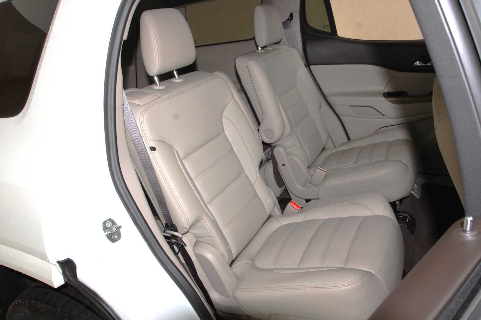used 2019 GMC Acadia car, priced at $19,698