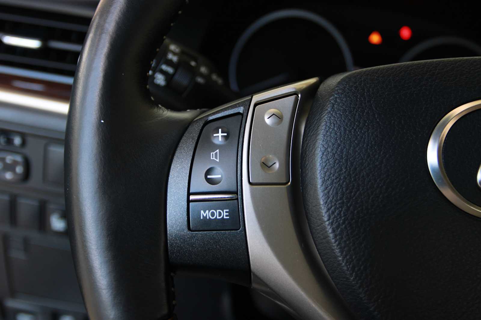 used 2013 Lexus ES 350 car, priced at $17,998