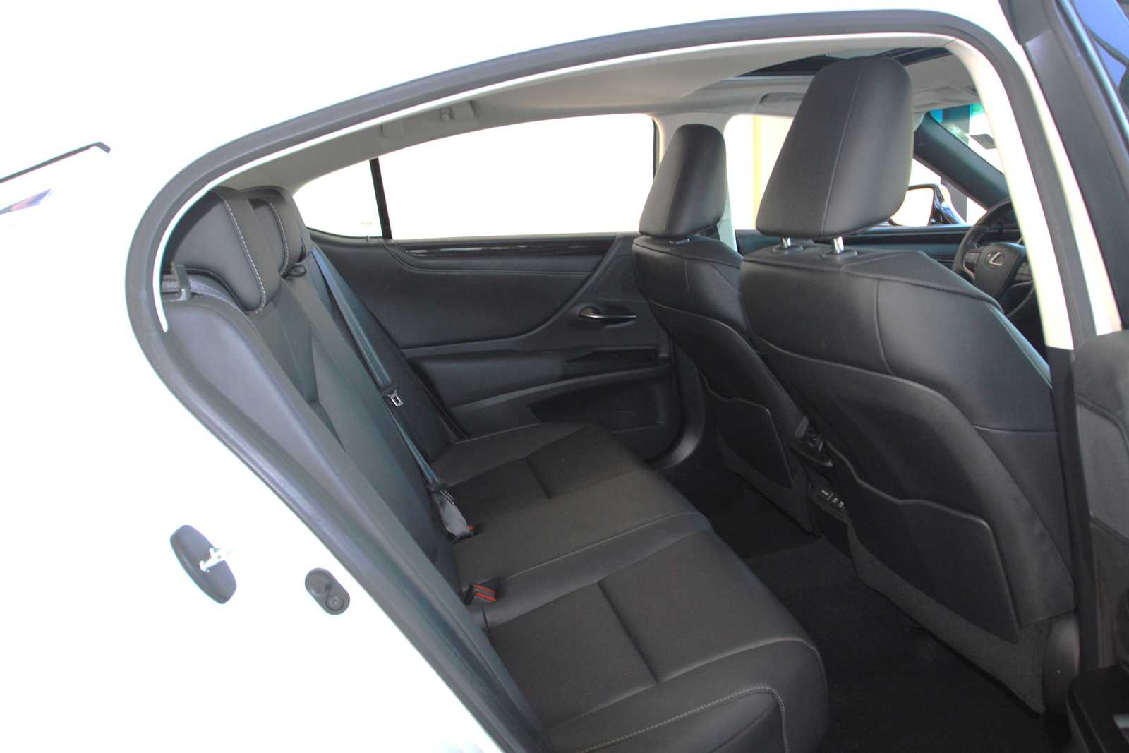 used 2020 Lexus ES 350 car, priced at $31,798