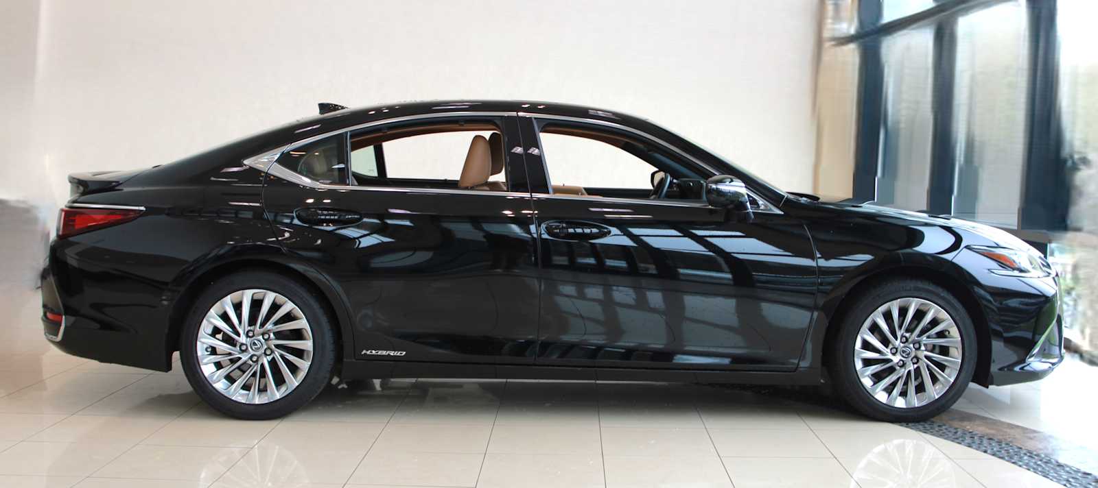 used 2022 Lexus ES 300h car, priced at $39,998