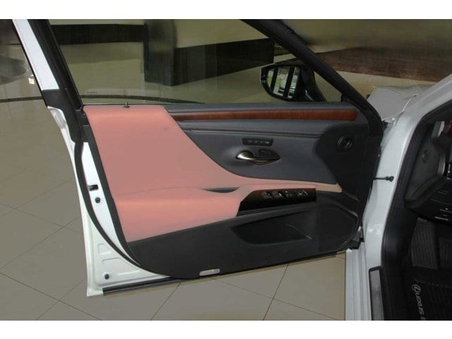 new 2025 Lexus ES car, priced at $52,129