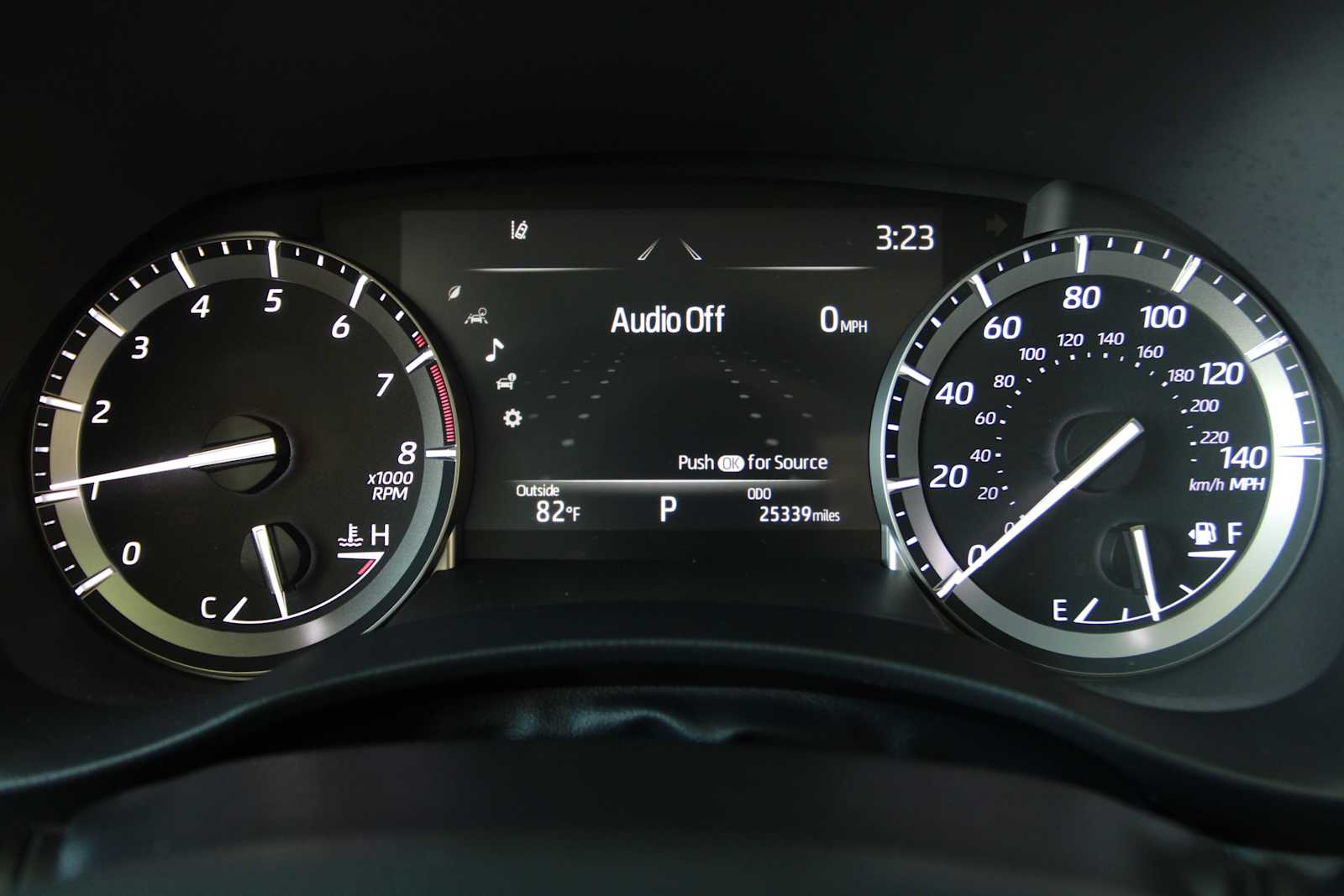 used 2022 Toyota Highlander car, priced at $37,998