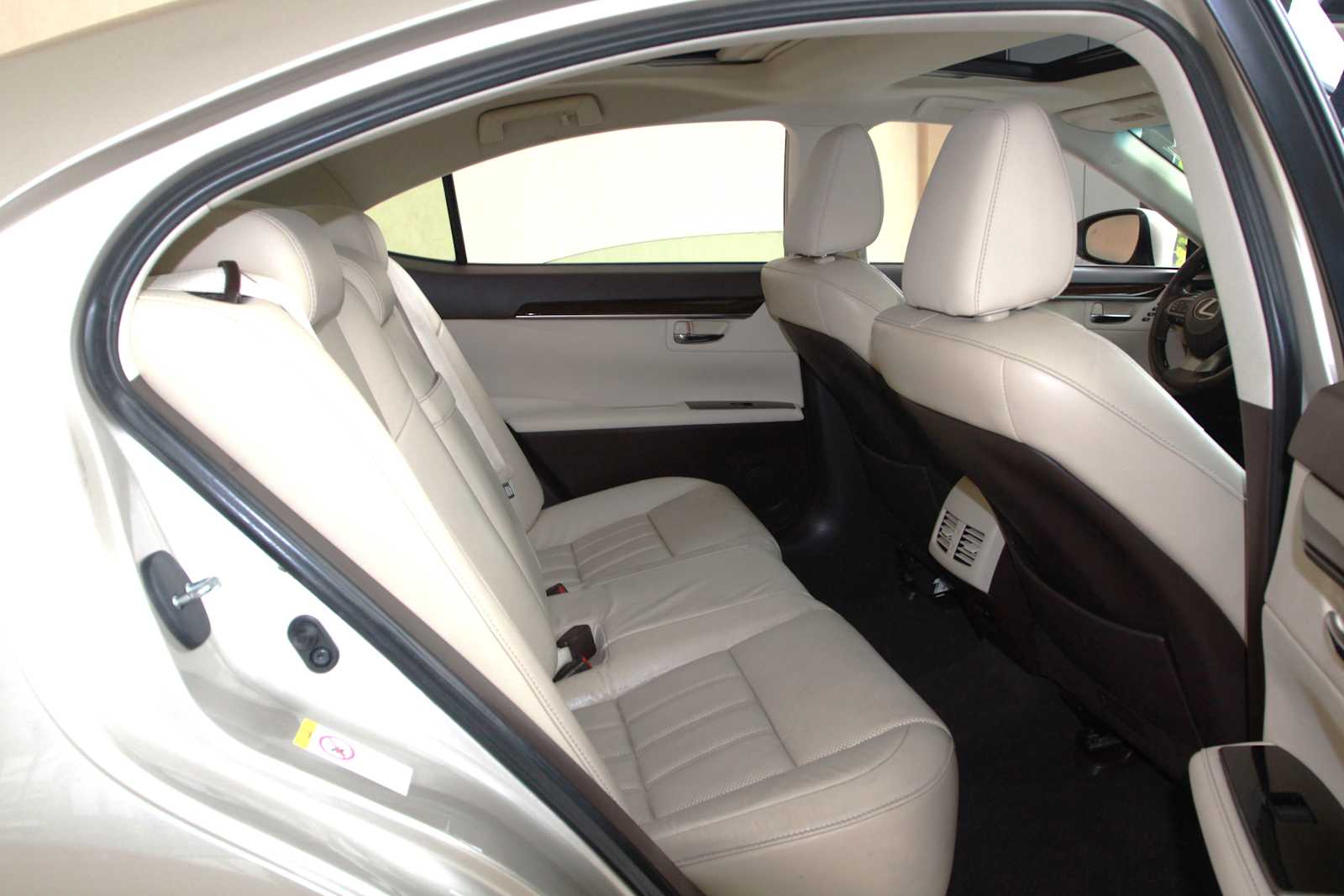 used 2016 Lexus ES 350 car, priced at $14,998