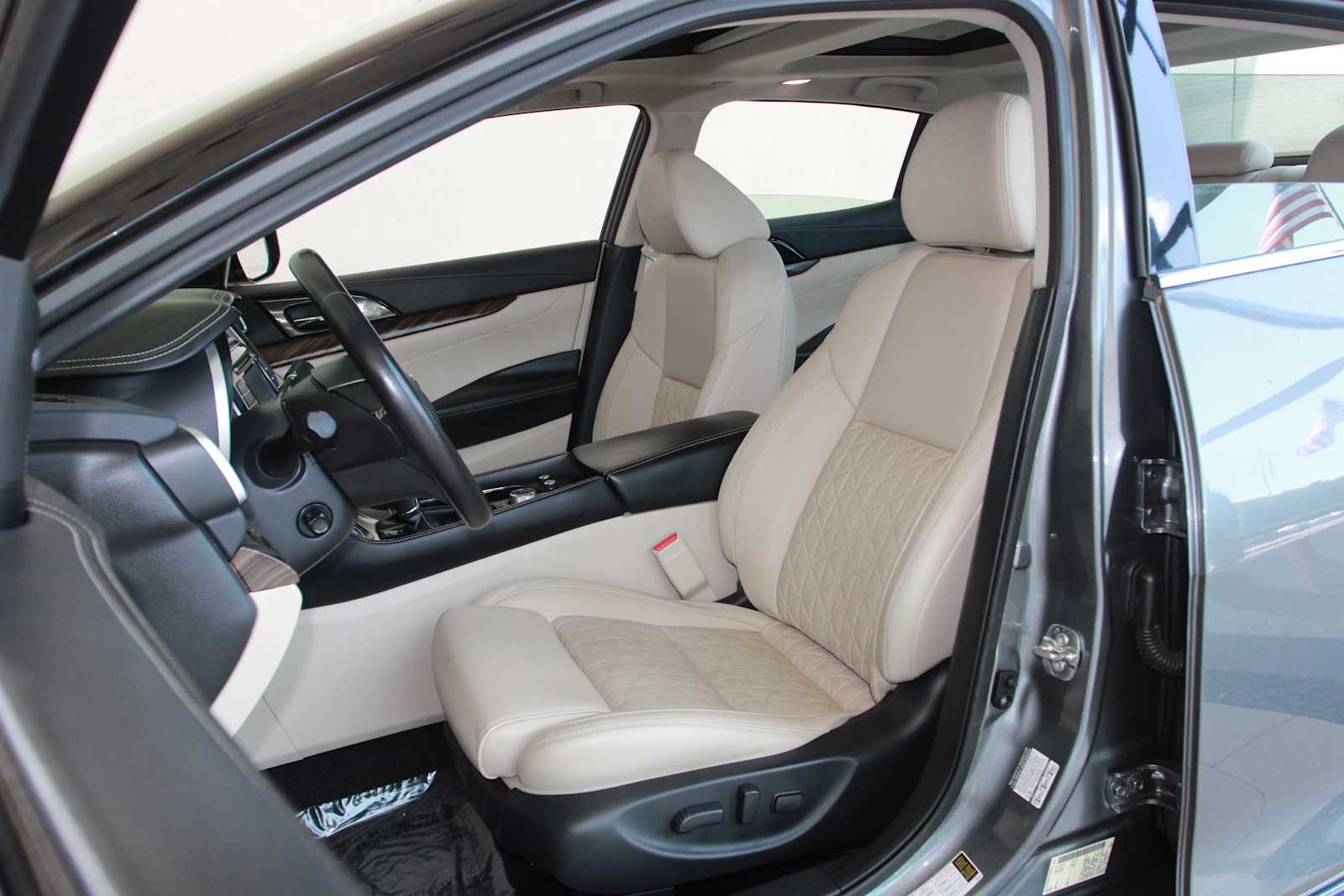 used 2016 Nissan Maxima car, priced at $16,998