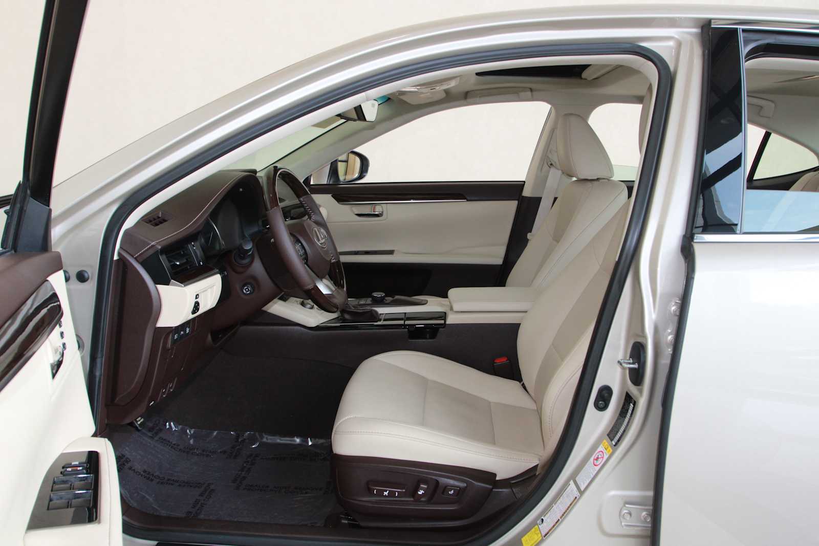 used 2018 Lexus ES 350 car, priced at $28,798