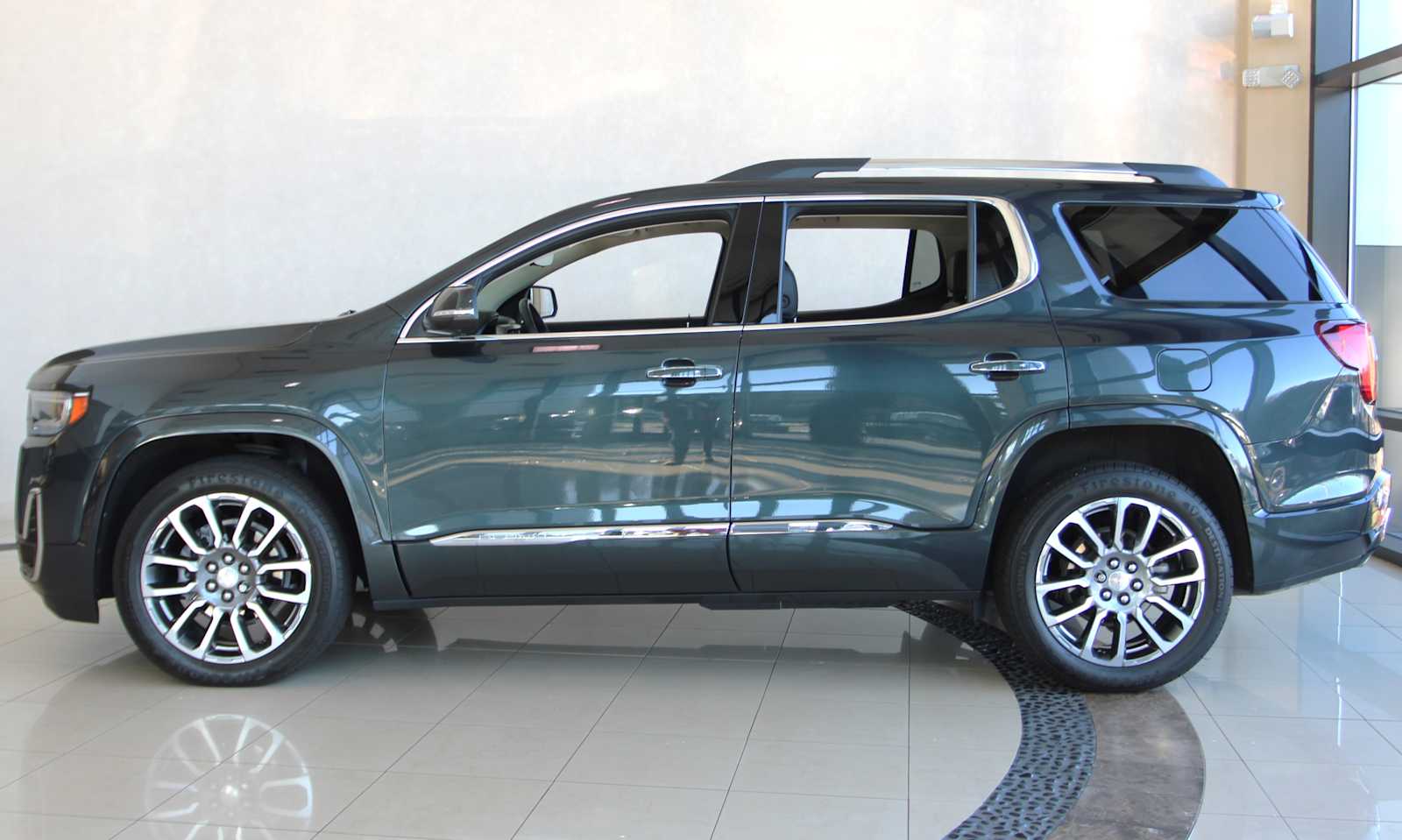 used 2021 GMC Acadia car, priced at $29,998