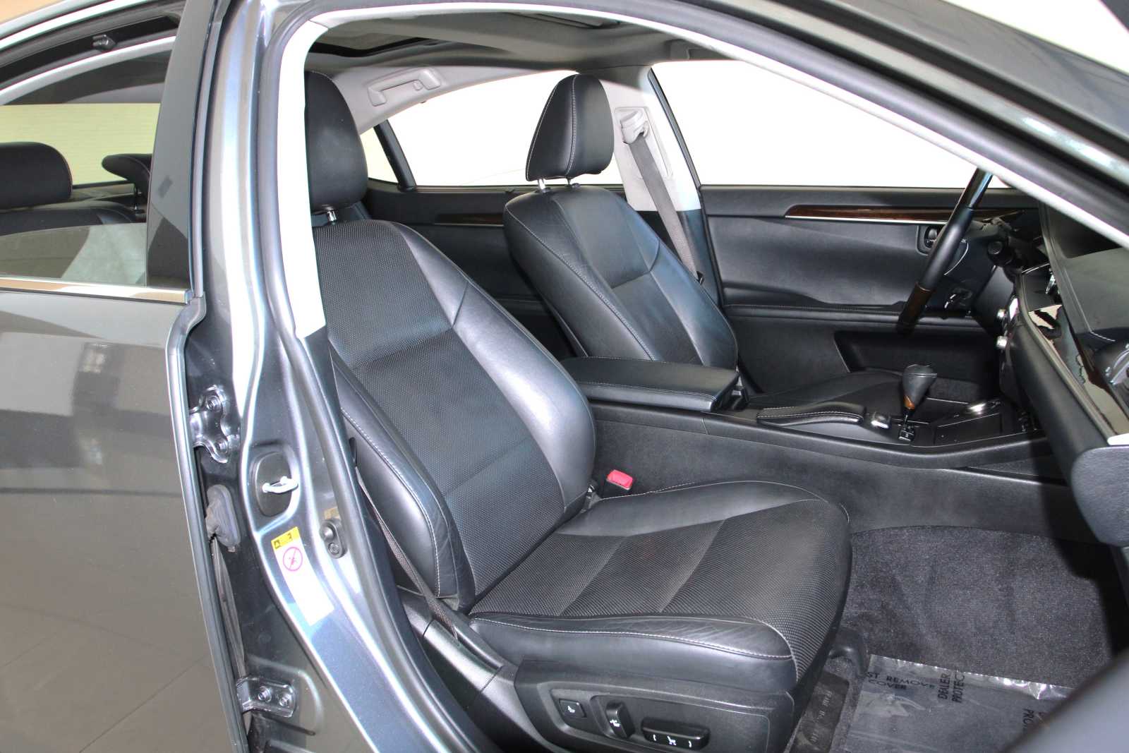 used 2015 Lexus ES 350 car, priced at $16,988