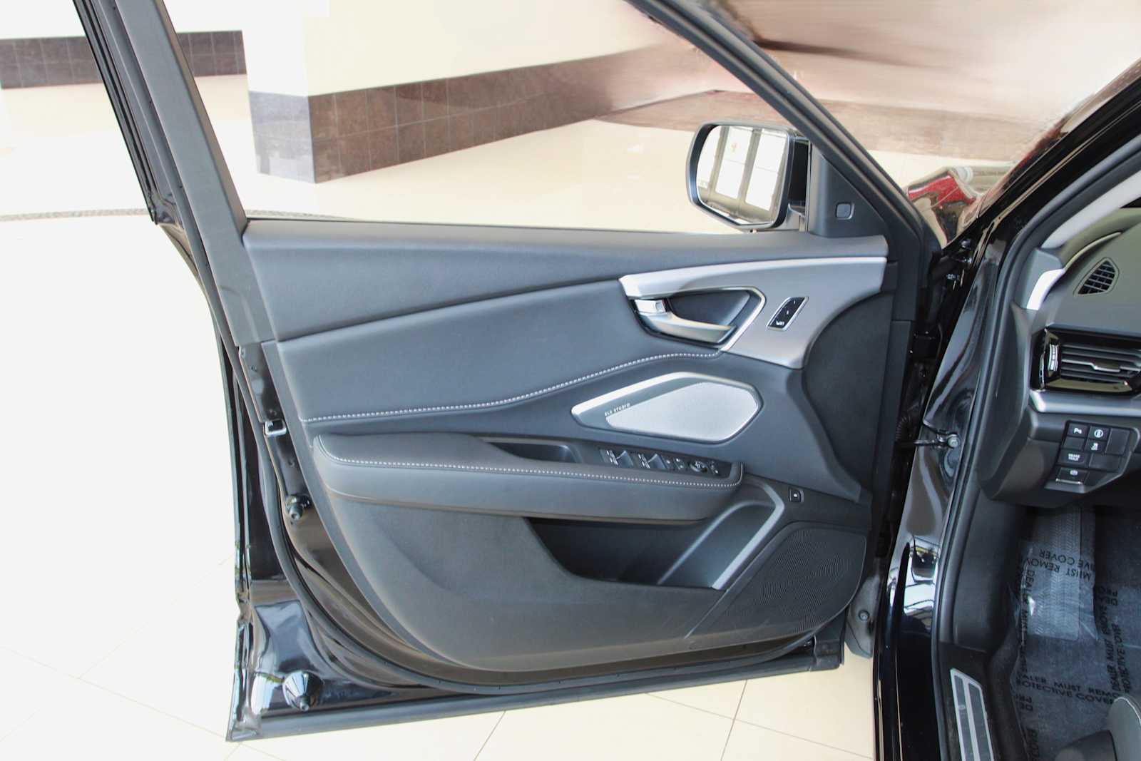 used 2025 Acura RDX car, priced at $43,998
