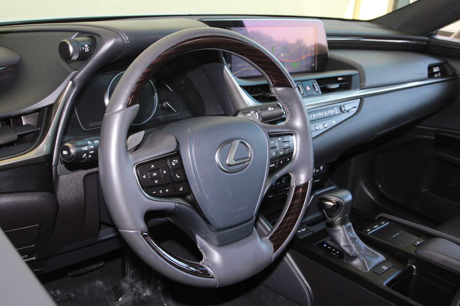 used 2020 Lexus ES 350 car, priced at $29,998