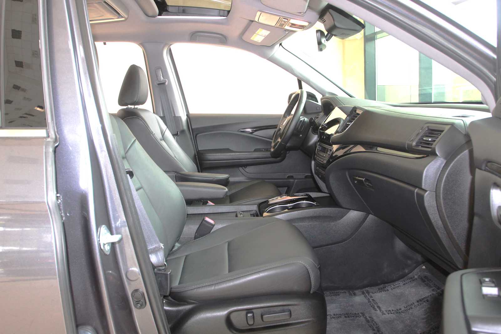 used 2021 Honda Pilot car, priced at $27,498