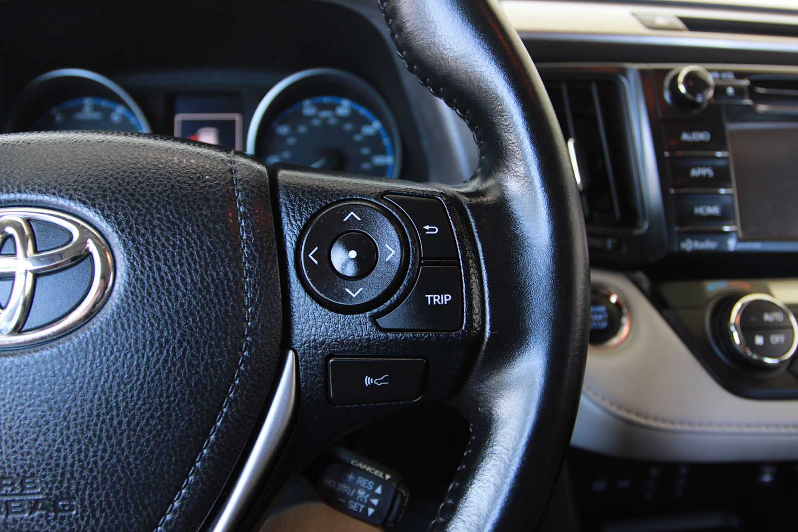 used 2018 Toyota RAV4 car, priced at $22,998