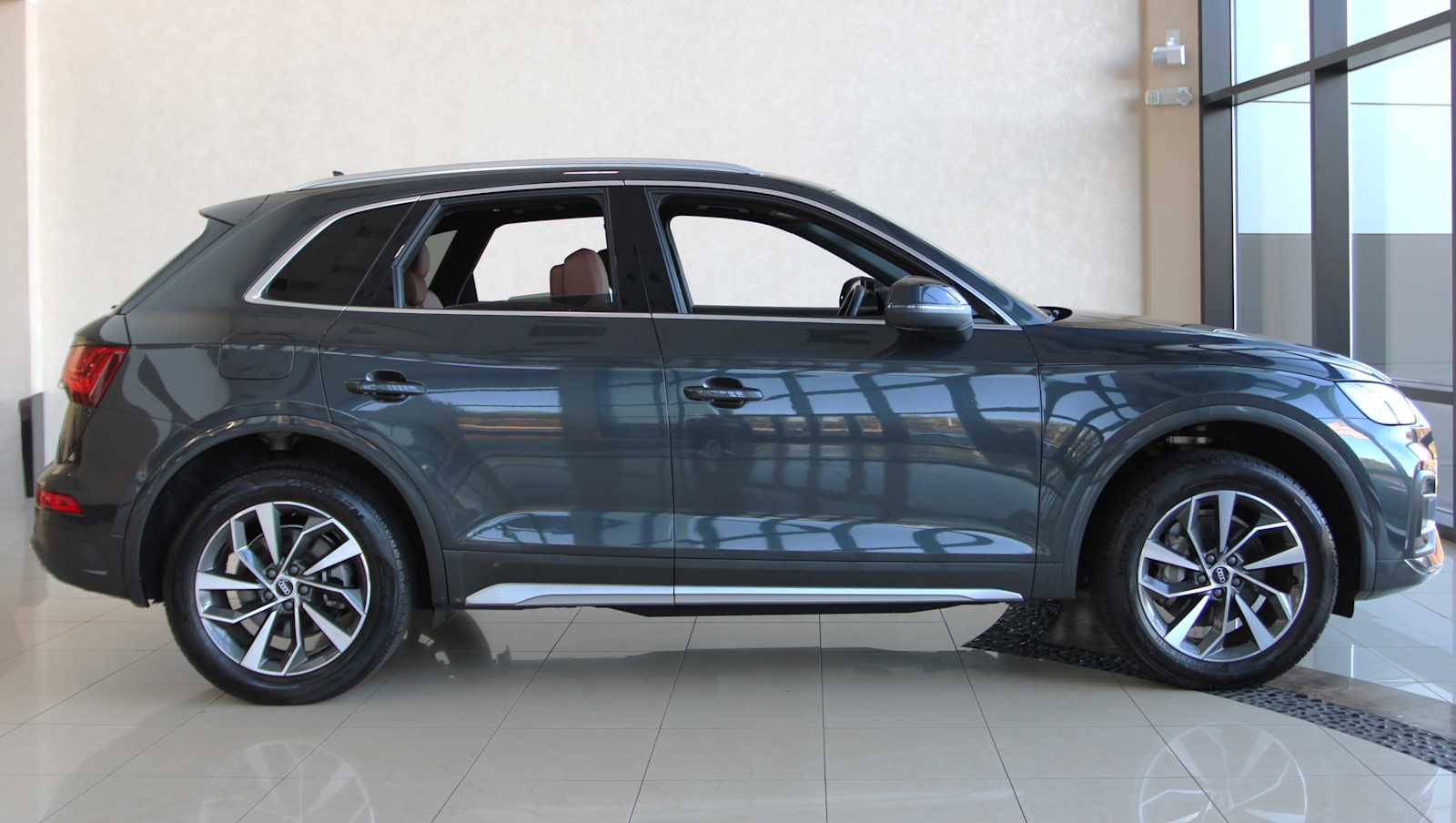 used 2021 Audi Q5 car, priced at $32,398