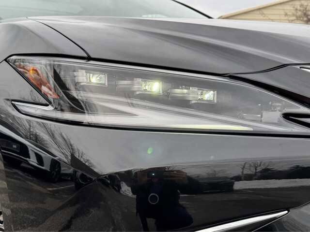 new 2024 Lexus ES 350 car, priced at $56,020