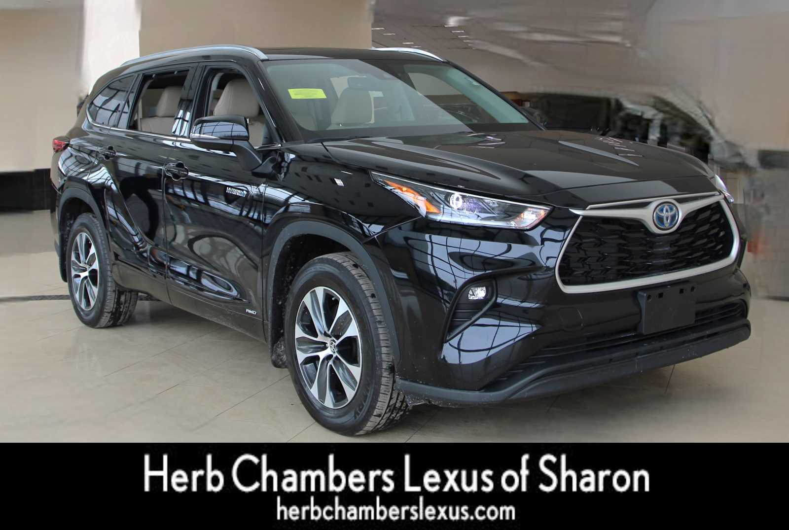 used 2021 Toyota Highlander car, priced at $37,698