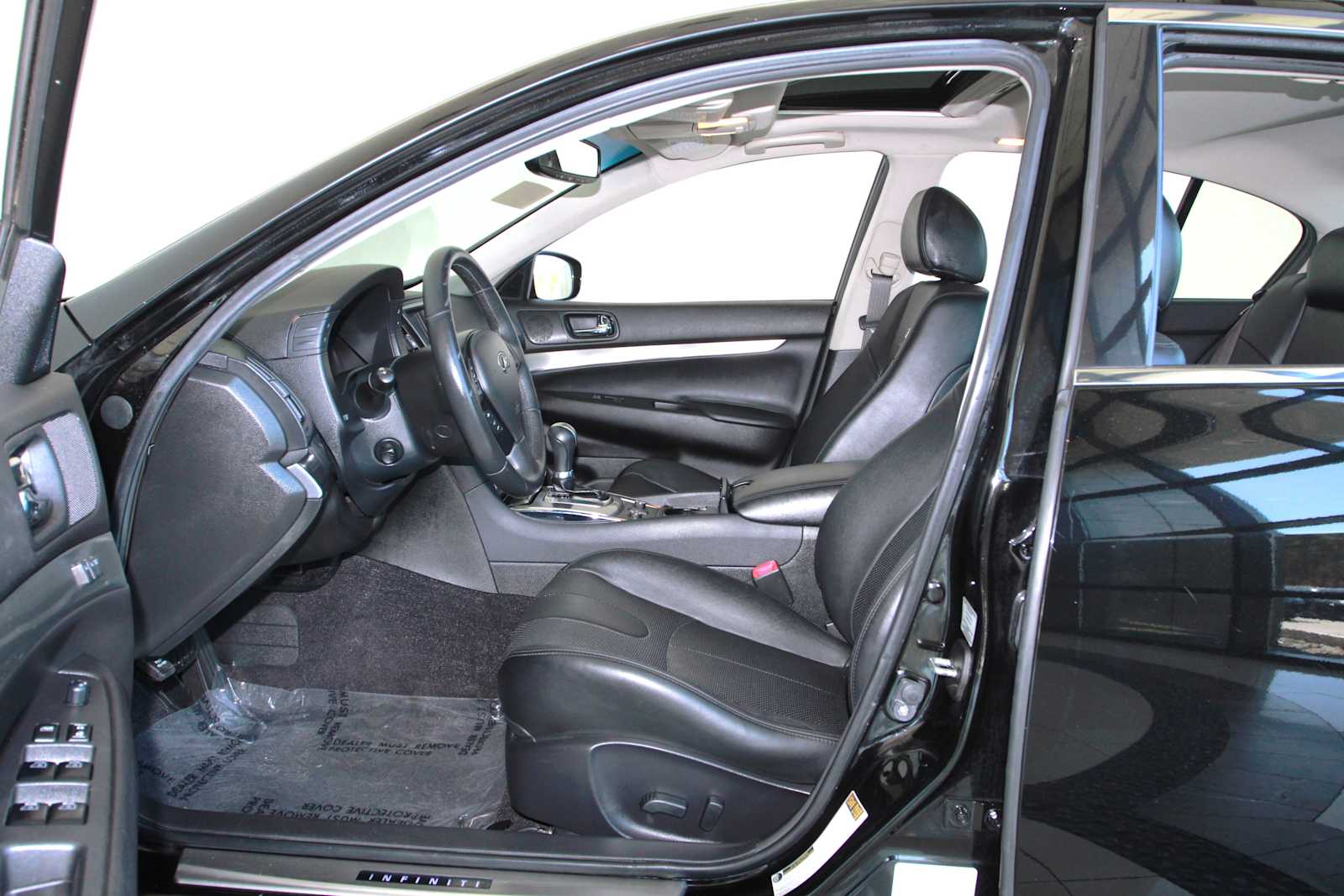 used 2013 INFINITI G37 car, priced at $12,998