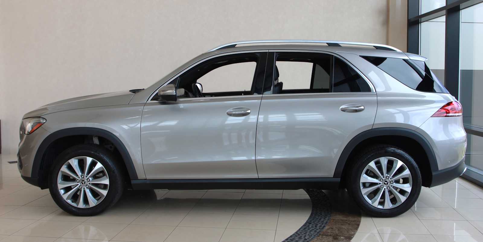 used 2020 Mercedes-Benz GLE 350 car, priced at $29,798