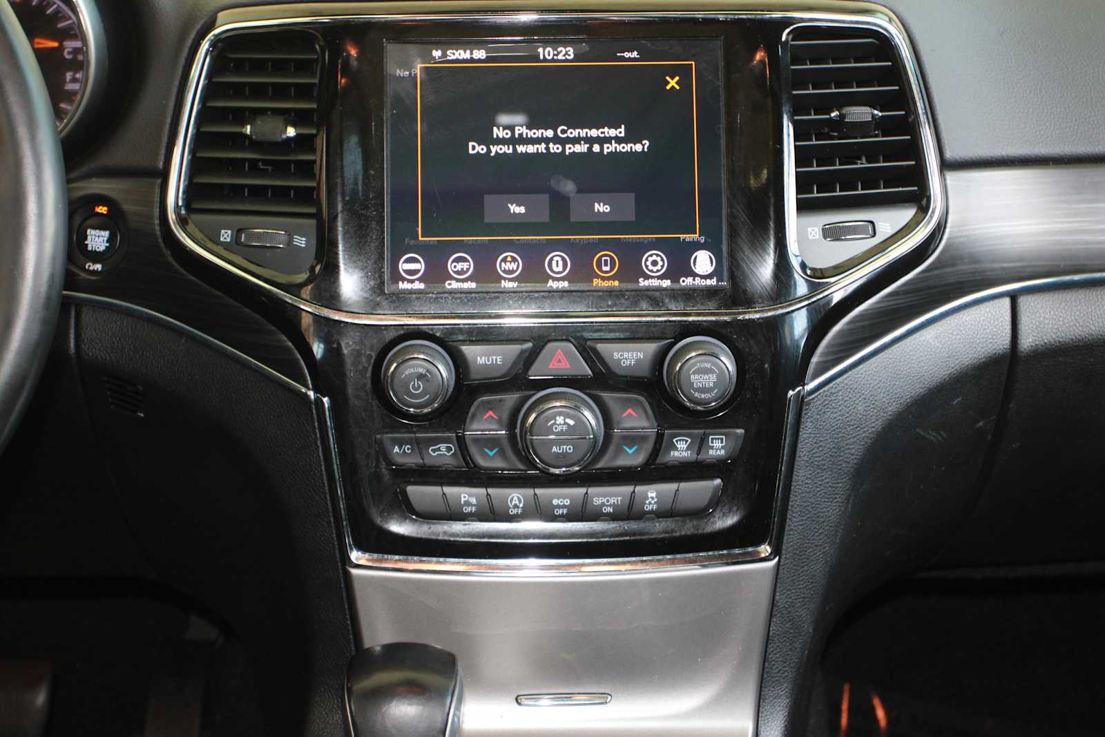 used 2020 Jeep Grand Cherokee car, priced at $27,998