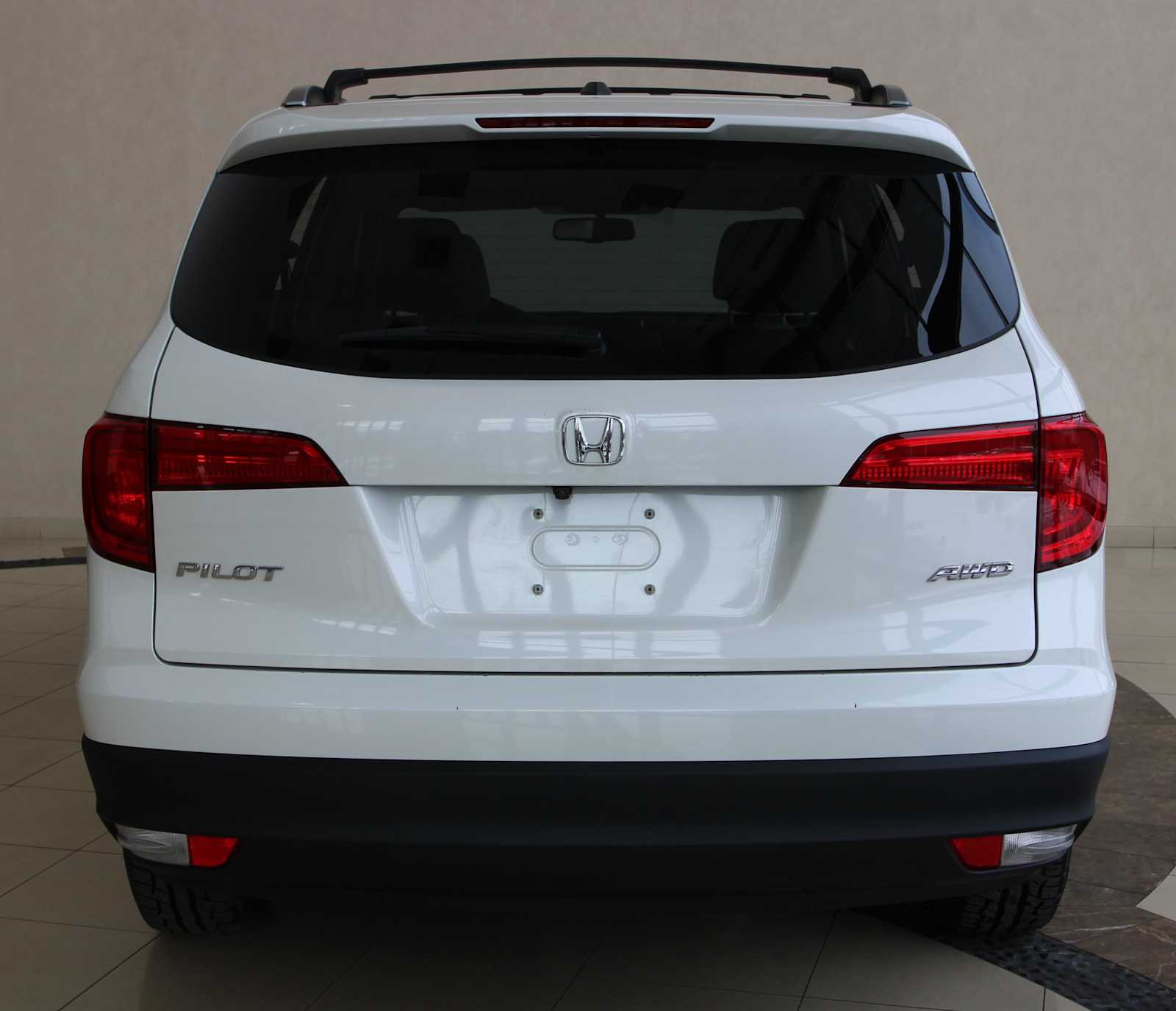 used 2016 Honda Pilot car, priced at $17,998