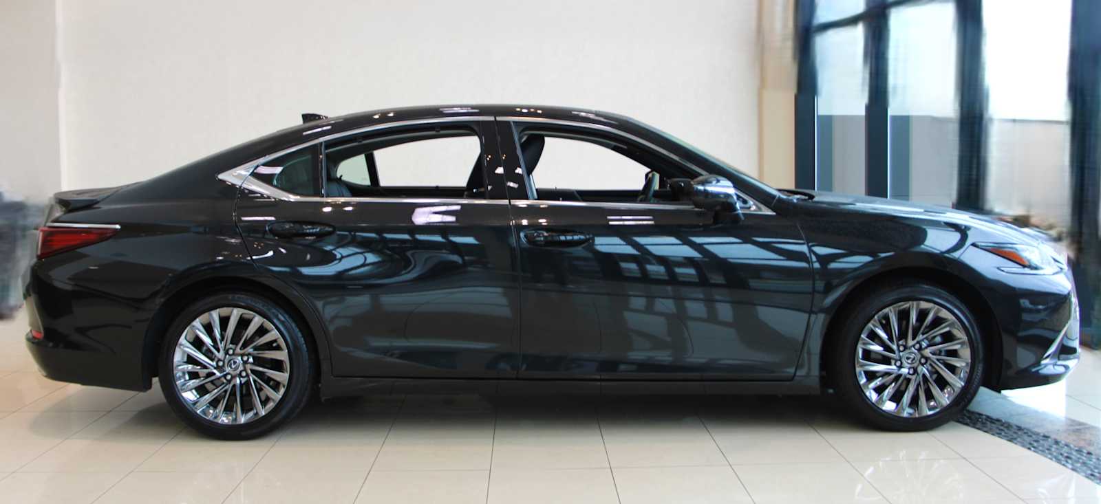 used 2024 Lexus ES 350 car, priced at $46,998