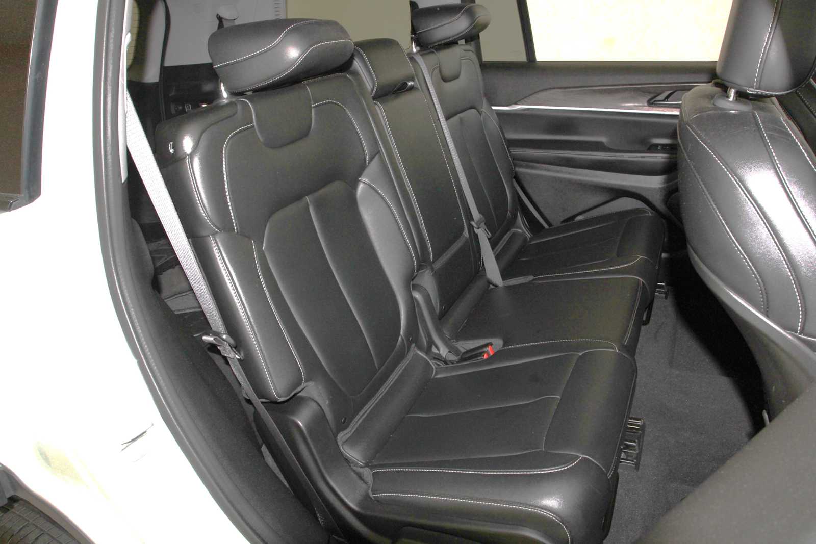 used 2023 Jeep Grand Cherokee L car, priced at $34,998