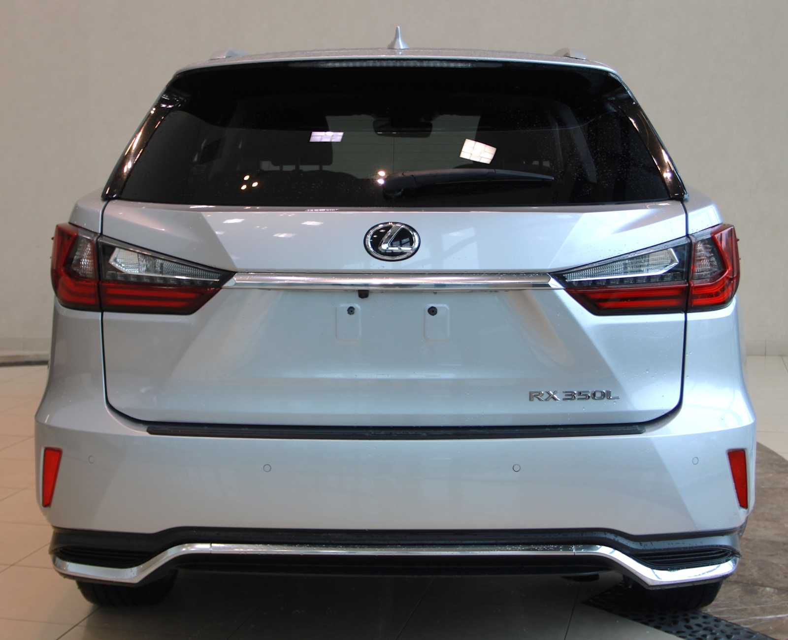 used 2018 Lexus RX 350L car, priced at $33,998
